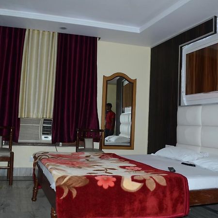 Hôtel The Regal - Arrah By Othpl Extérieur photo